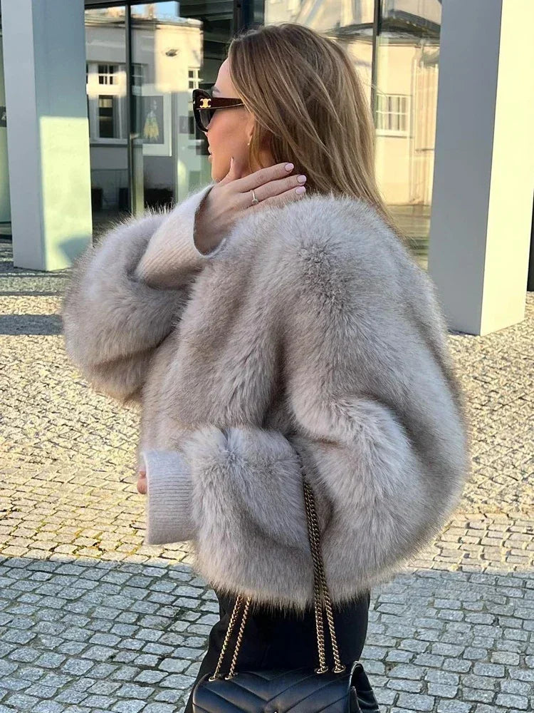  "Winter Chic: The Ultimate Fashion Fluffy Faux Fur Coat for Women" 
